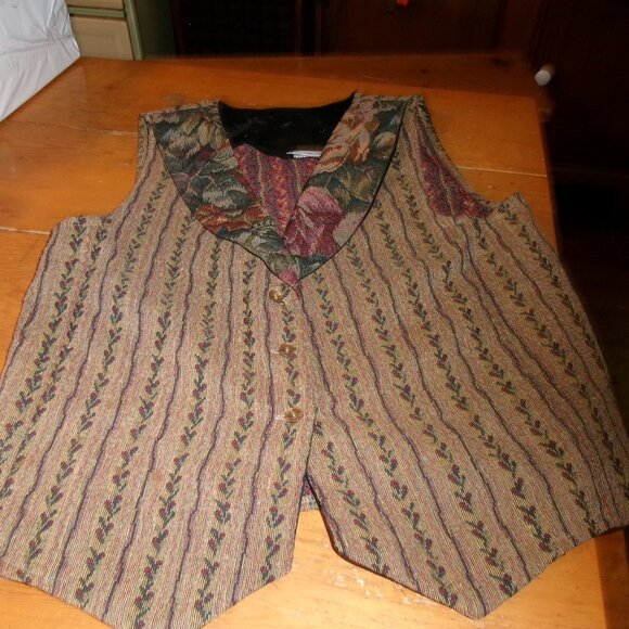 Vtg Evelyn Avery tapestry cottagecore vest clashing patterns 80s LG - Picture 6 of 6